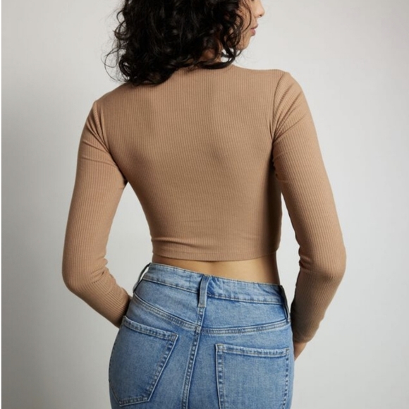 Dynamite Crop Top with Ring - Picture 4 of 7